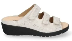 Slippers<Durea - Wijdte J - 7369 149 - Licht beige - Uitneembaar voetbed